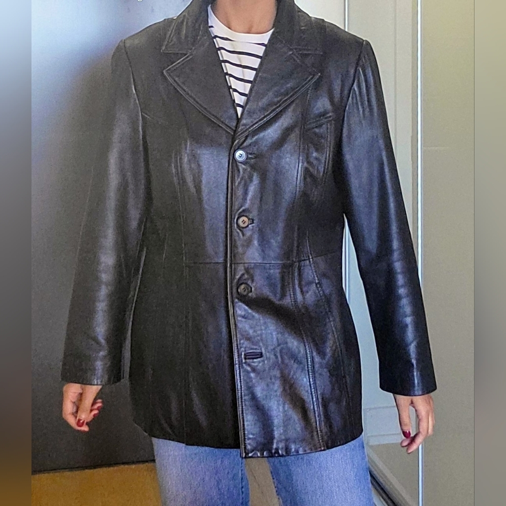Danier Women's Black Genuine Leather Jacket